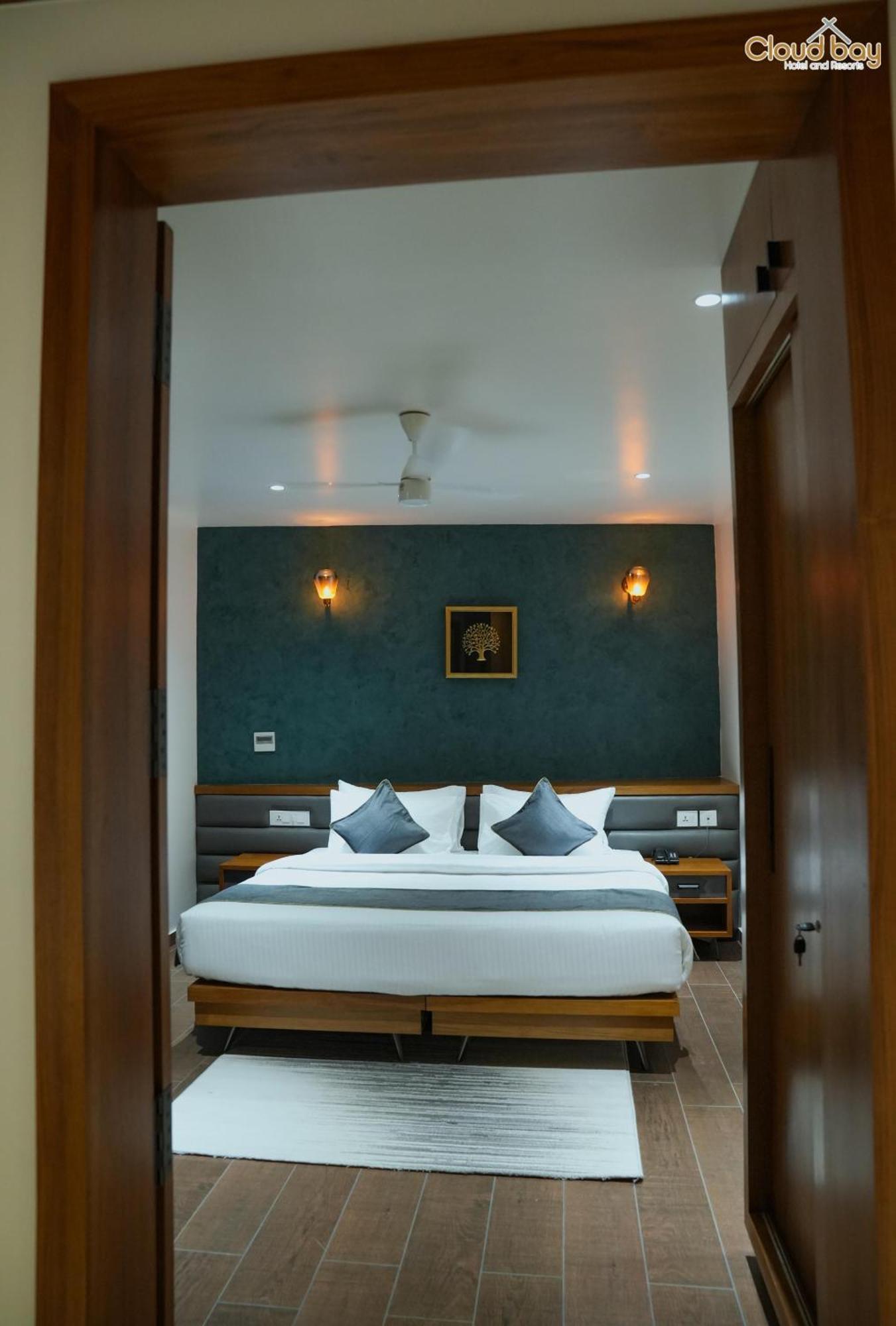 Hotel Cloud Bay Manjeri Экстерьер фото