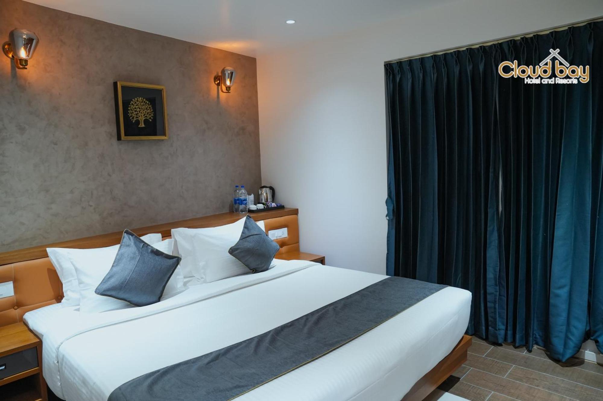 Hotel Cloud Bay Manjeri Экстерьер фото